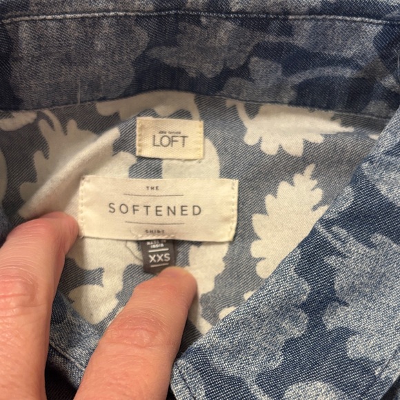 LOFT Floral Denim Button-Up Shirt Size XXS - Picture 7 of 8